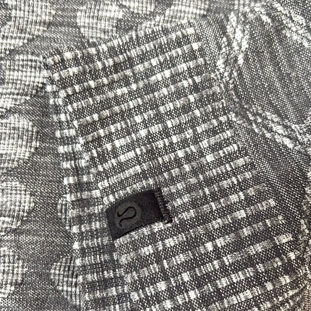 Lululemon Rest Less Pullover - Picture 15 of 15